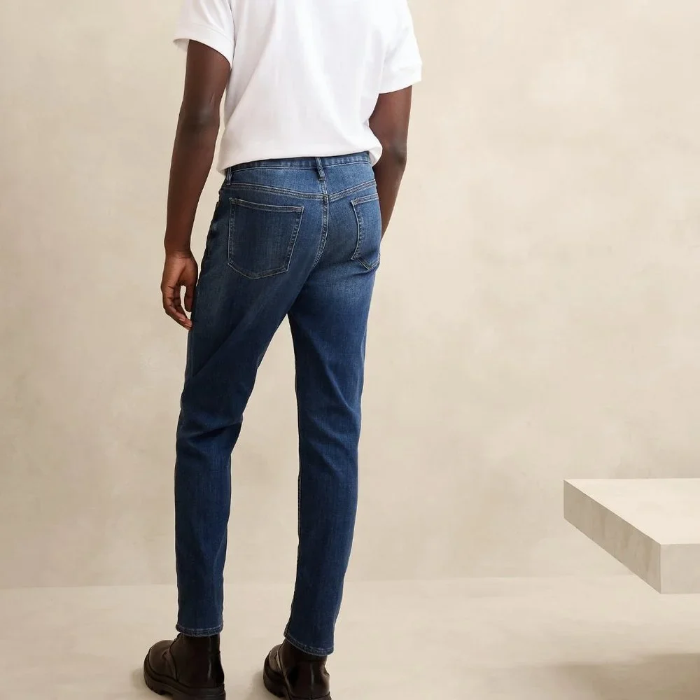 Banana Republic Men's Slim Fit Lux Travel Jeans - 34" x 34" - Picture 4 of 9
